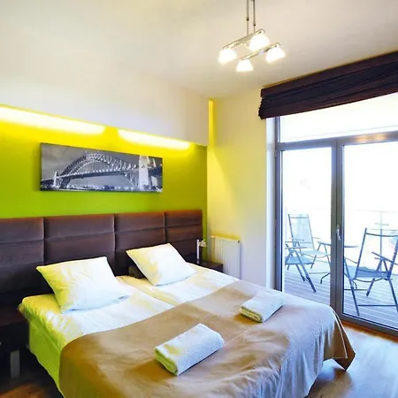 Apartments, Apartament *